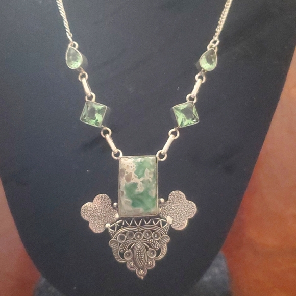 New Variscite and Peridot 925 Silver Necklace. - Picture 3 of 12